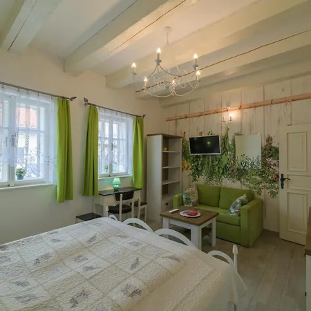 U Zámku 4* Mělník