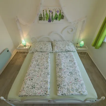 U Zámku Pensión 4*