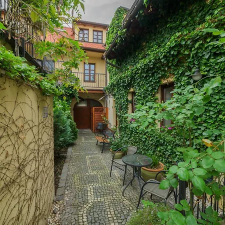 U Zámku Pensión Mělník